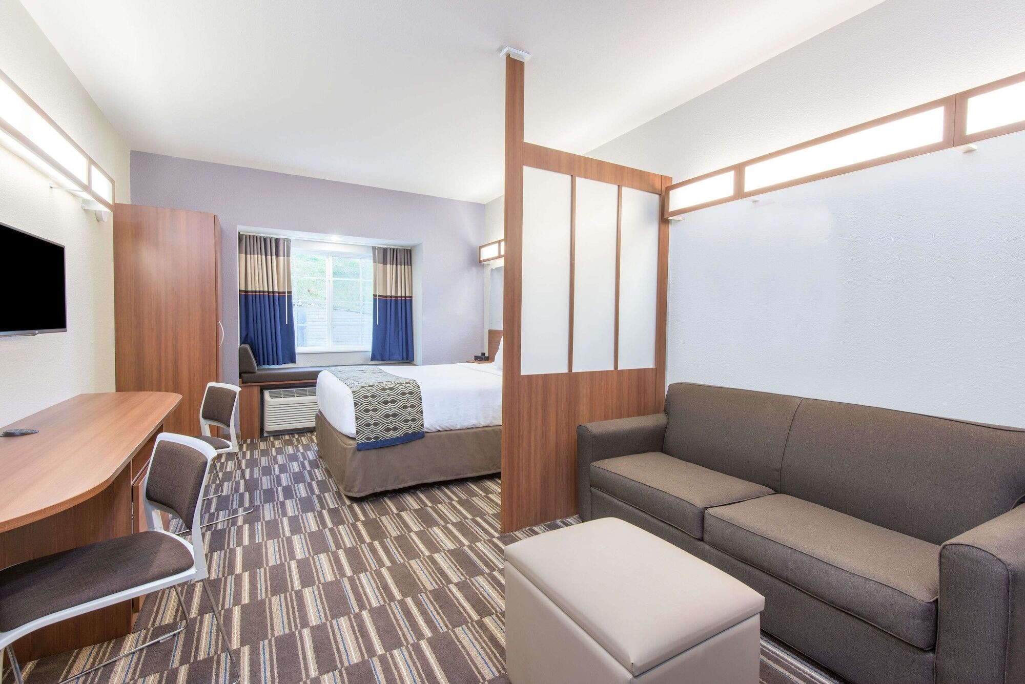 Microtel Inn & Suites By Wyndham Cadiz Kültér fotó